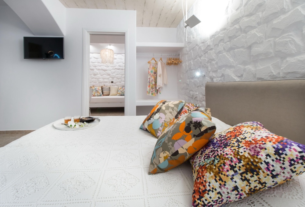 Spiros Hotel photo 4