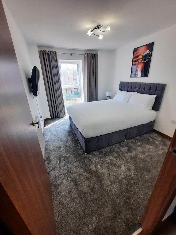 Charming Dartford Apartment Retreat