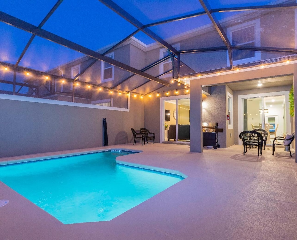 Storey Lake Resort, Private Pool, Near Famous Attractions!!