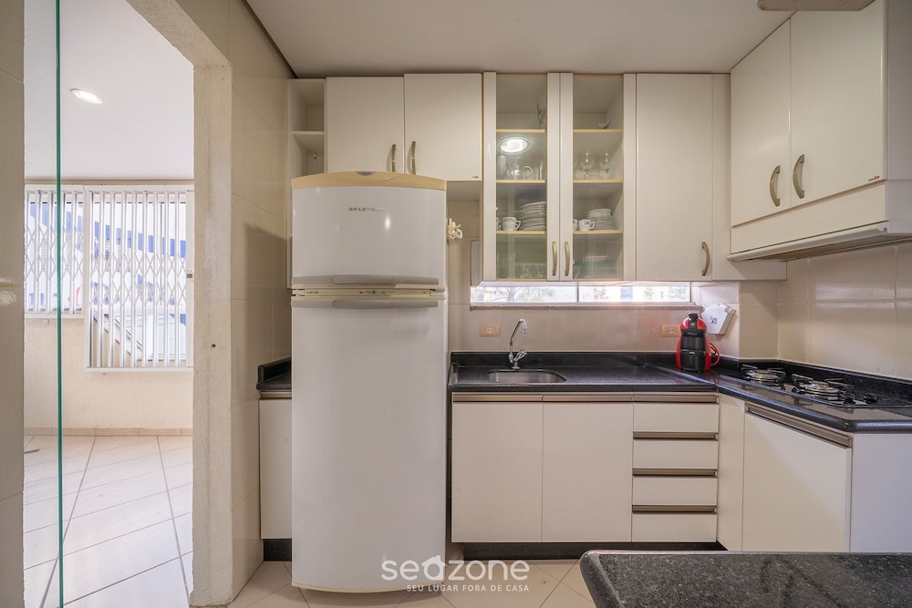 3bedroom apt Great Locat. 450m From Beach Ems0101