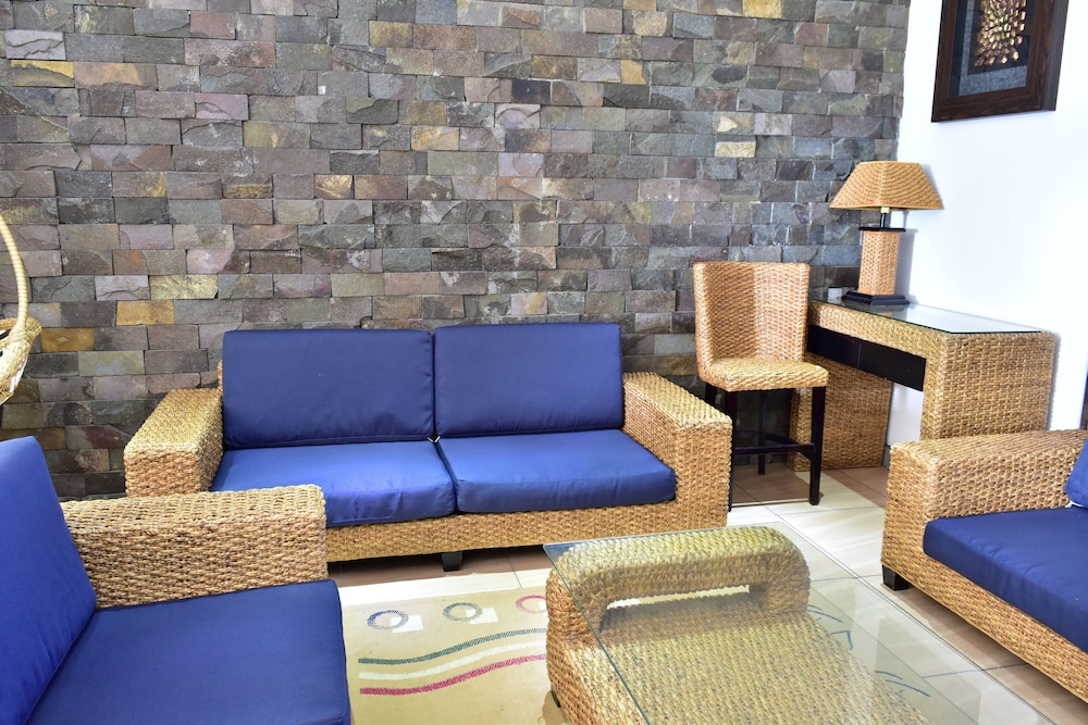 Apartments Fiji - Image 1