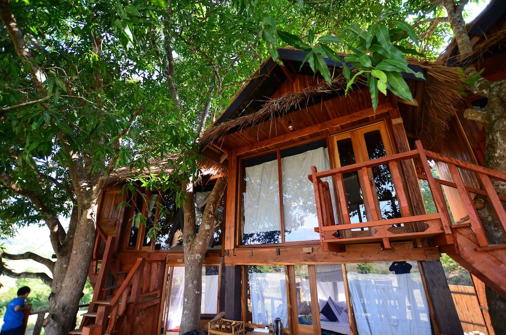 Nakhaohorm Farming Resort view 4