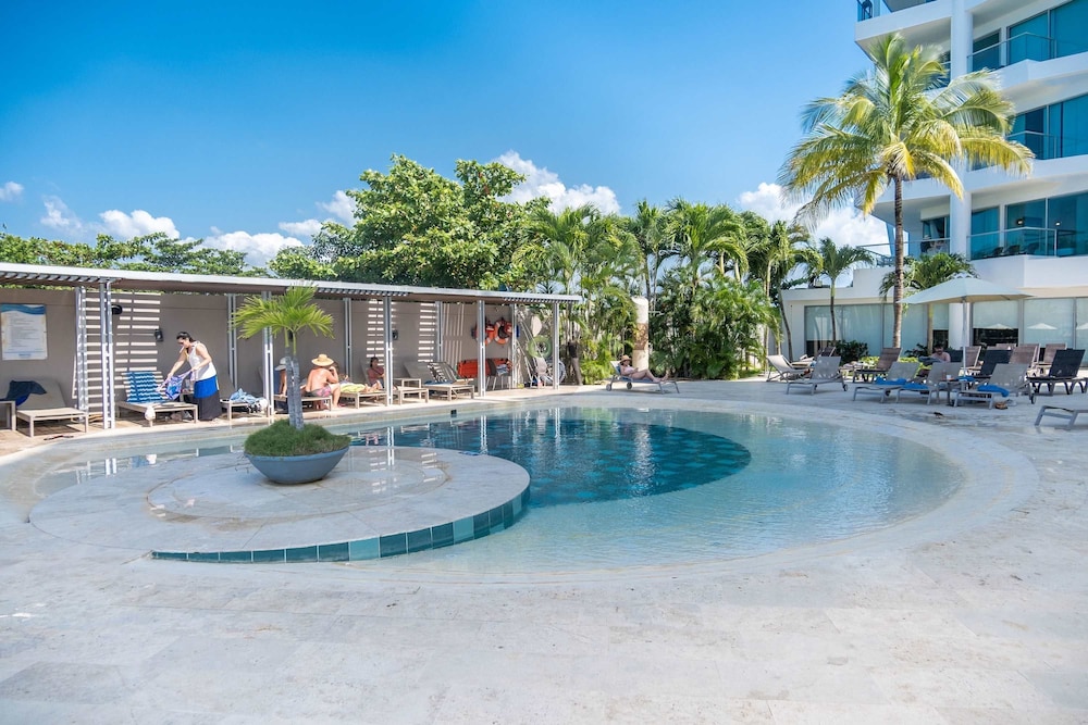 w Comfy 2BR w Ocean View and Pool in CTG