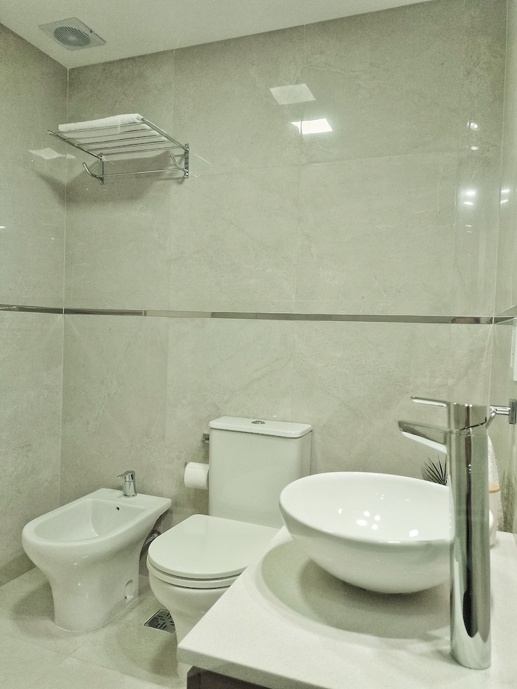 Ayres Suites Moreno