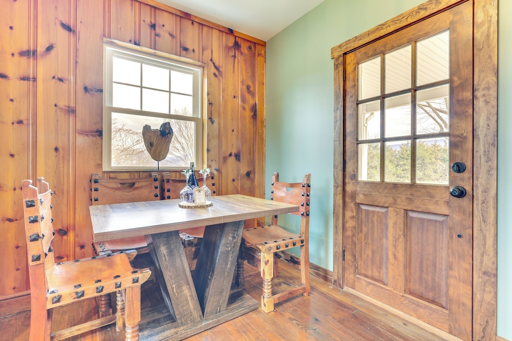 Grill & Fire Pit: New Market Getaway on 3-acres!