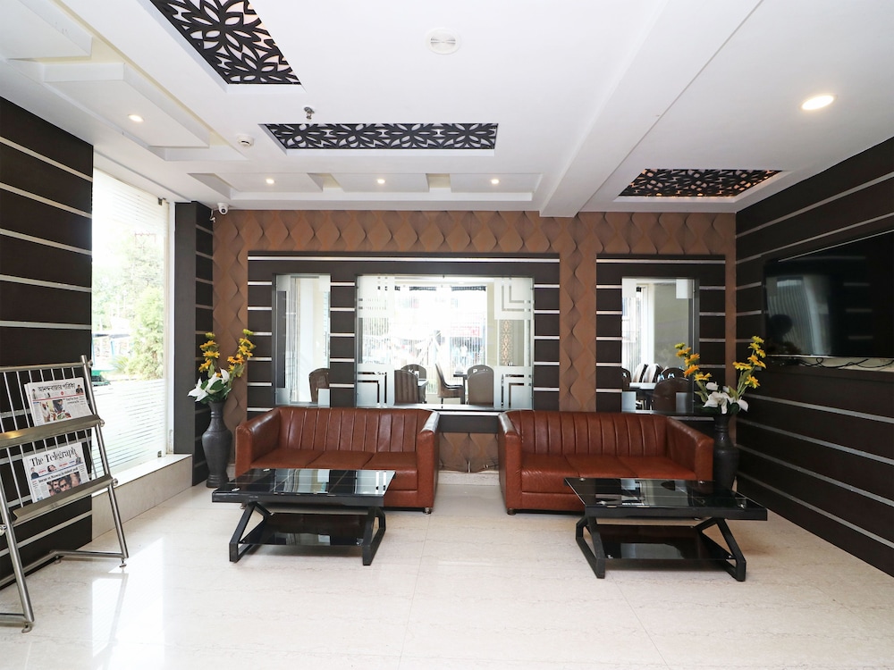 OYO 7054 Hotel Amabalika view 5