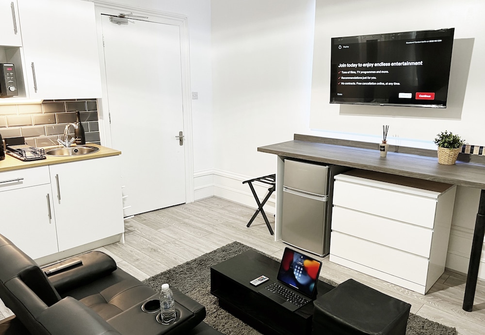 Erin Court Mansion -Suite 11