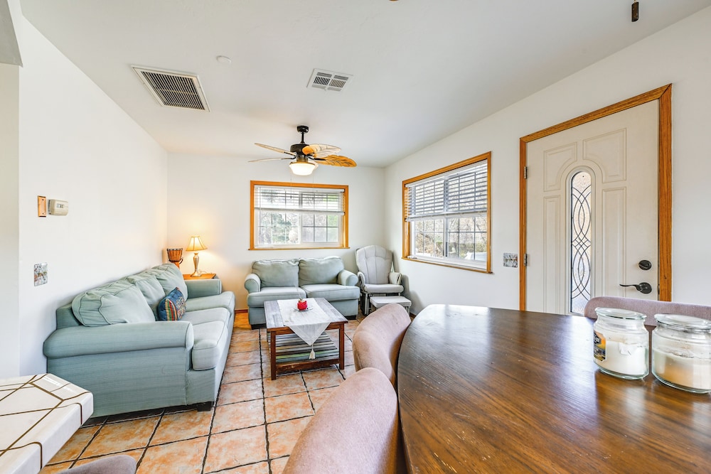 Mtn-view Weldon Home: Walk to Pacific Crest Trail