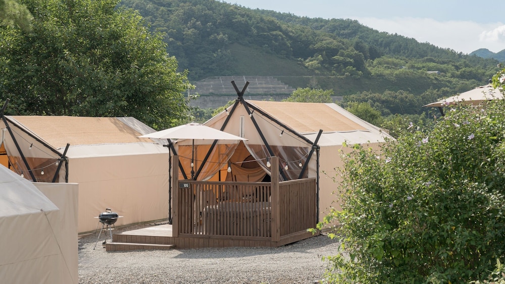 Boeun Ilsanghwa Glamping
