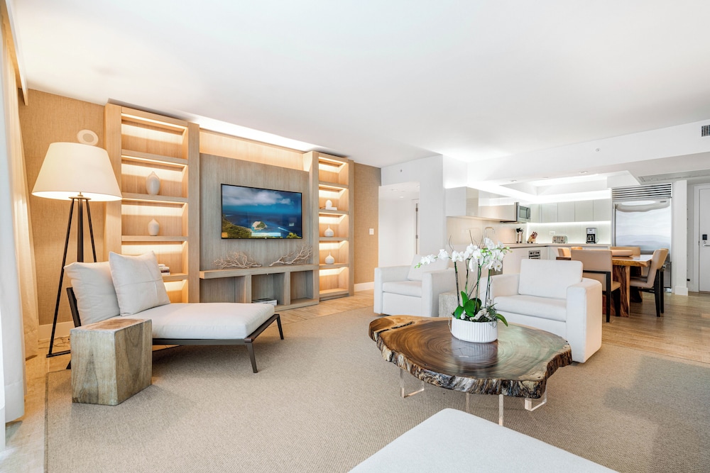 Luxury Vacation Rentals at 1 Hotel & Homes by LRMB
