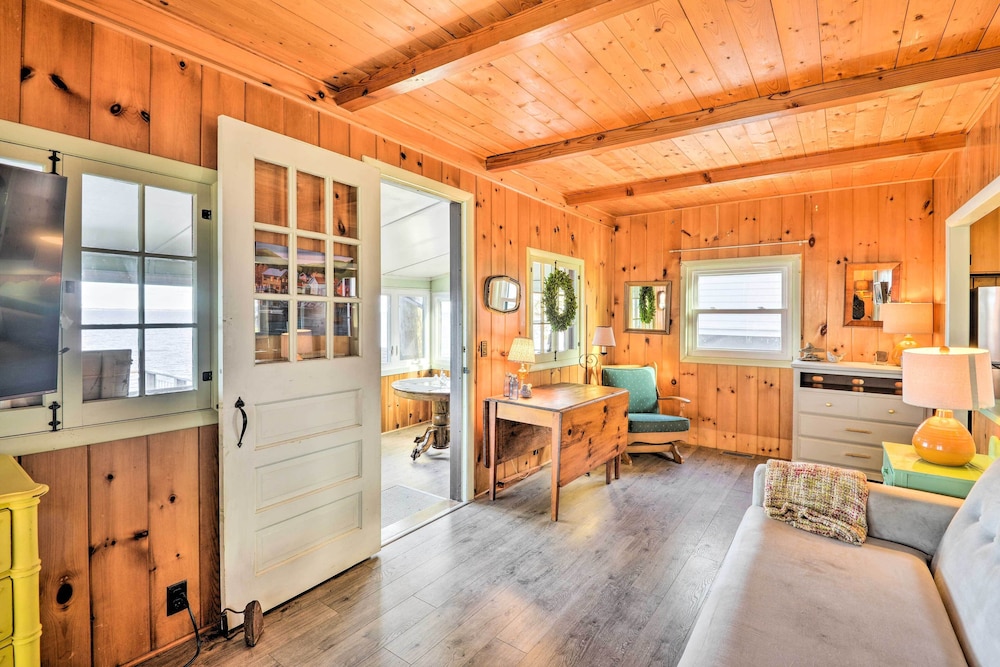 Henderson Harbor Cottage w/ Lake Access! - Property Image 17
