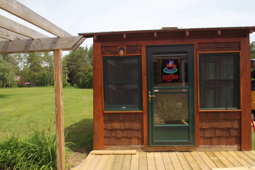 Mackinaw City Vacations - Mackinac Lake Trail Motel - Property Image 8