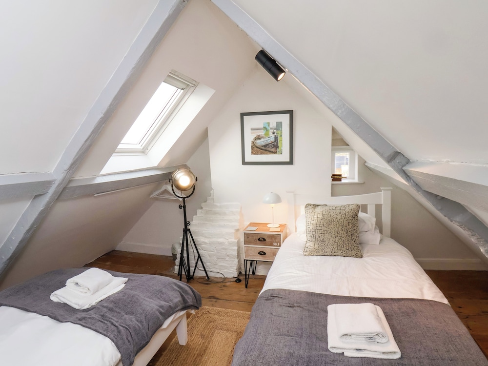 Sunshine Cottage