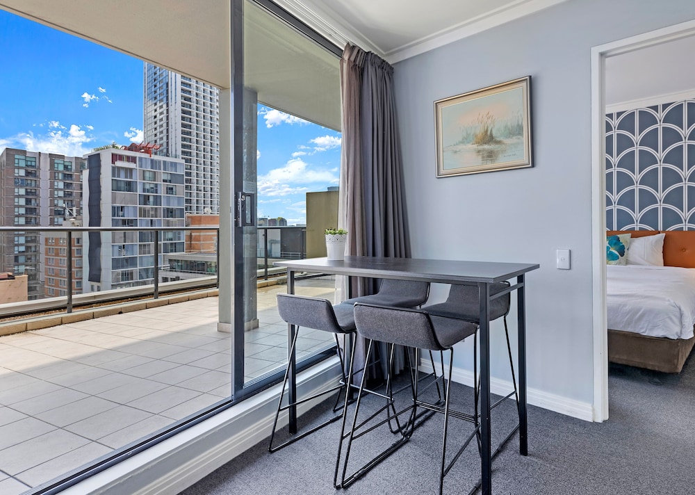 Kozyguru | Haymarket | 2 Bedroom Apartments On George St