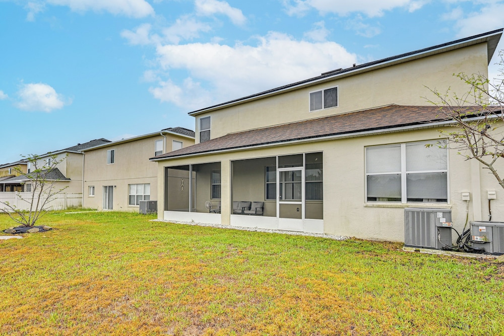 9 Mi to Apollo Beach: Riverview Getaway!