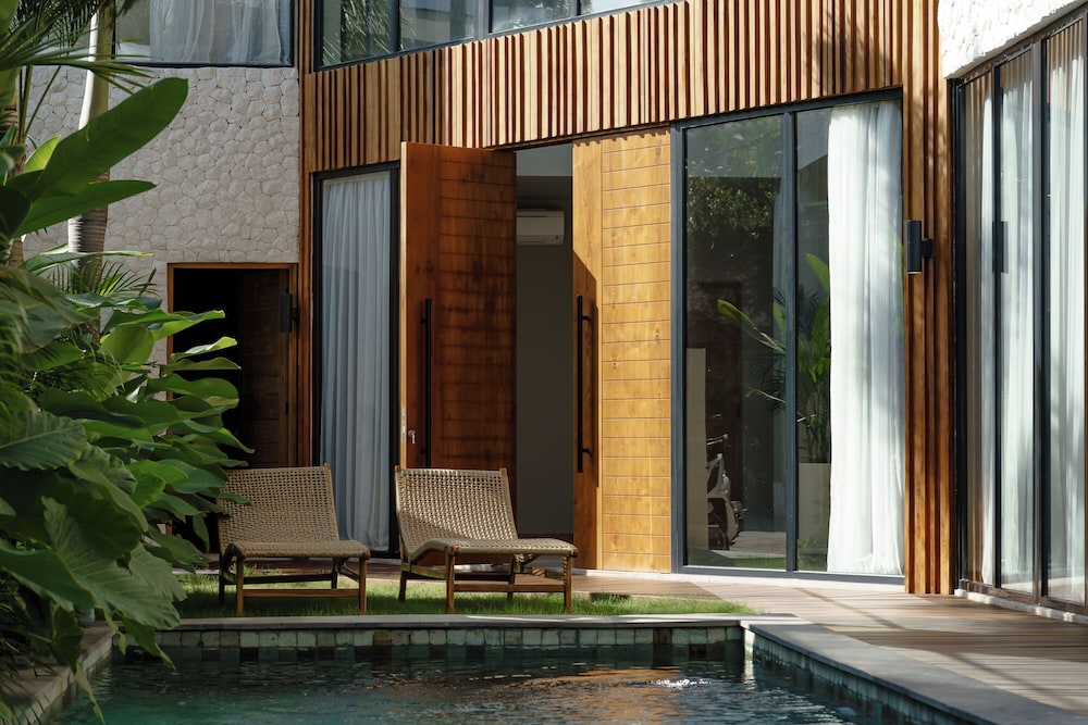 AMO Residences
