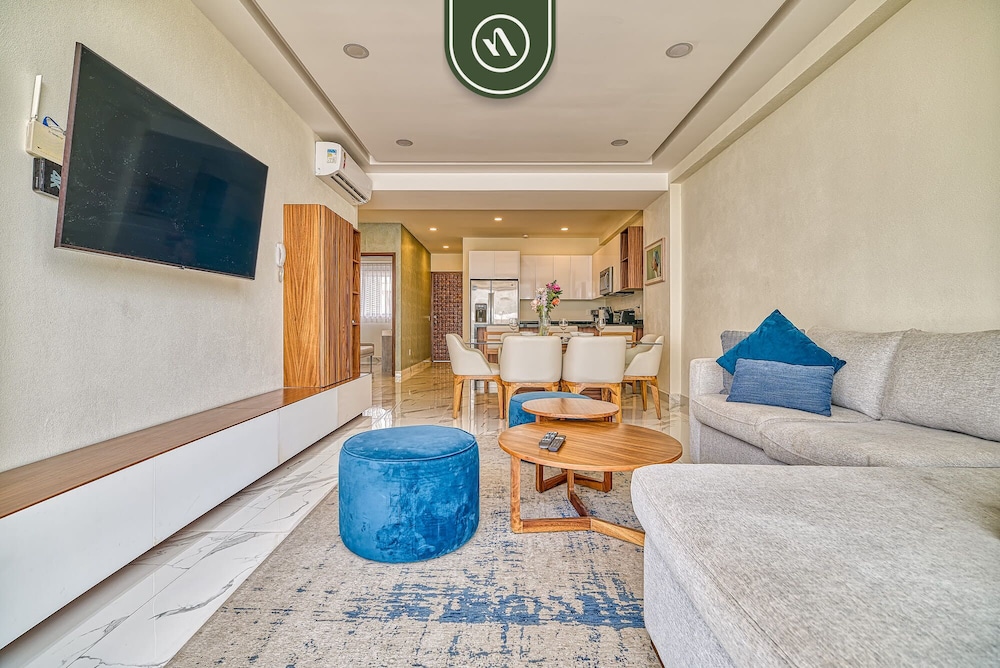 2BR Condo With Private Balcony - Padel Court