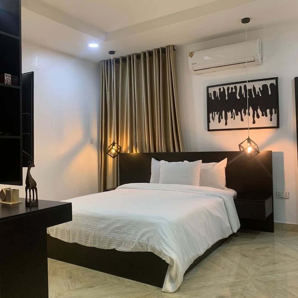 Sterling Shortlet Apartment and Suites