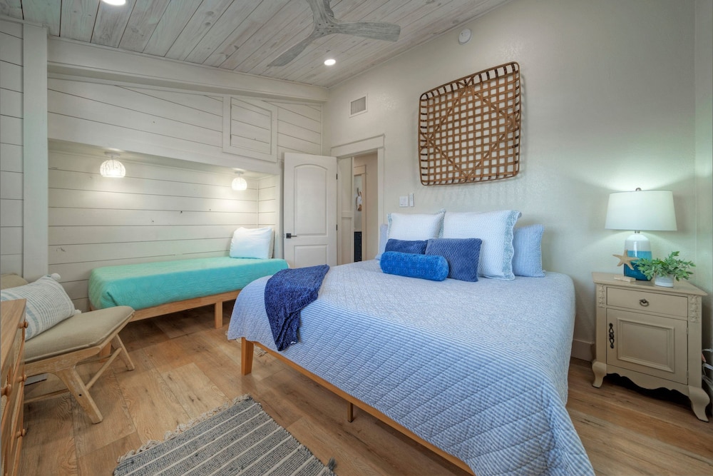 Seaglass Landing Private Pool Cabana Near Port Aransas Beaches