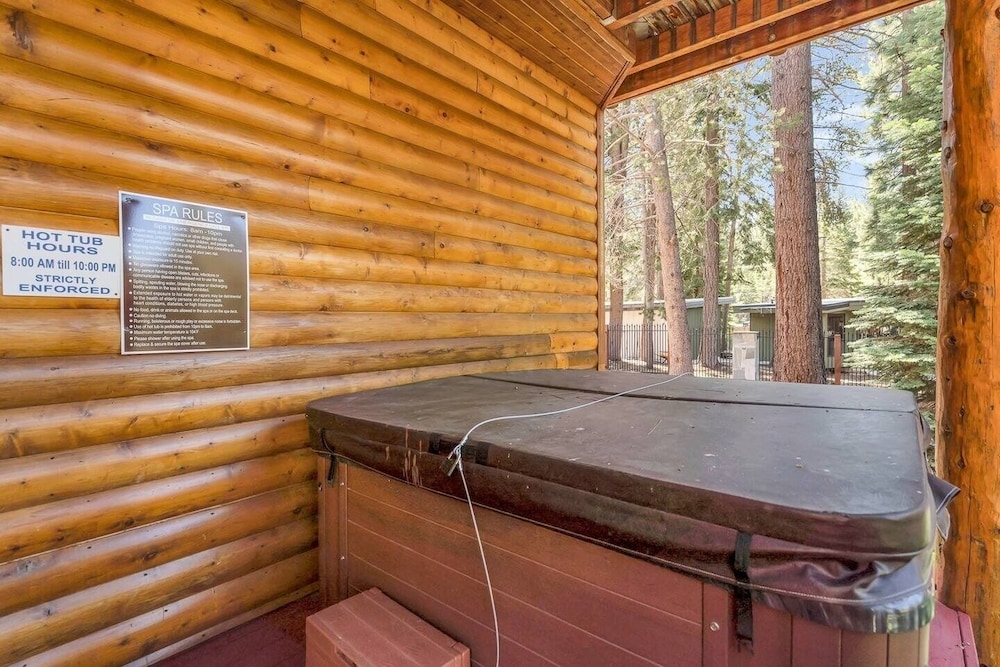 Lake Tahoe Vacations - 1603 Bel Aire Circle 3 Bedroom Home by RedAwning - Property Image 5