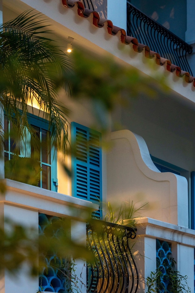 Domdom Villa Halong view 5