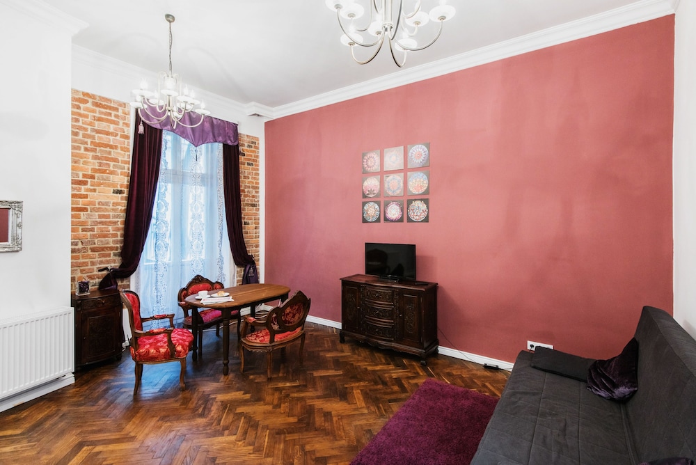 EchoDom 3 Apartments