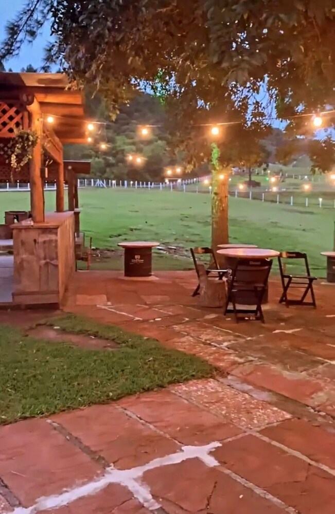 Cabanas Arena SG