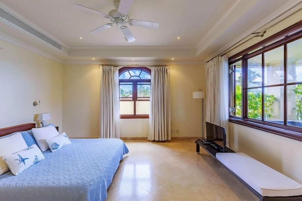 Sandy Cove 201 - Paradise view 2