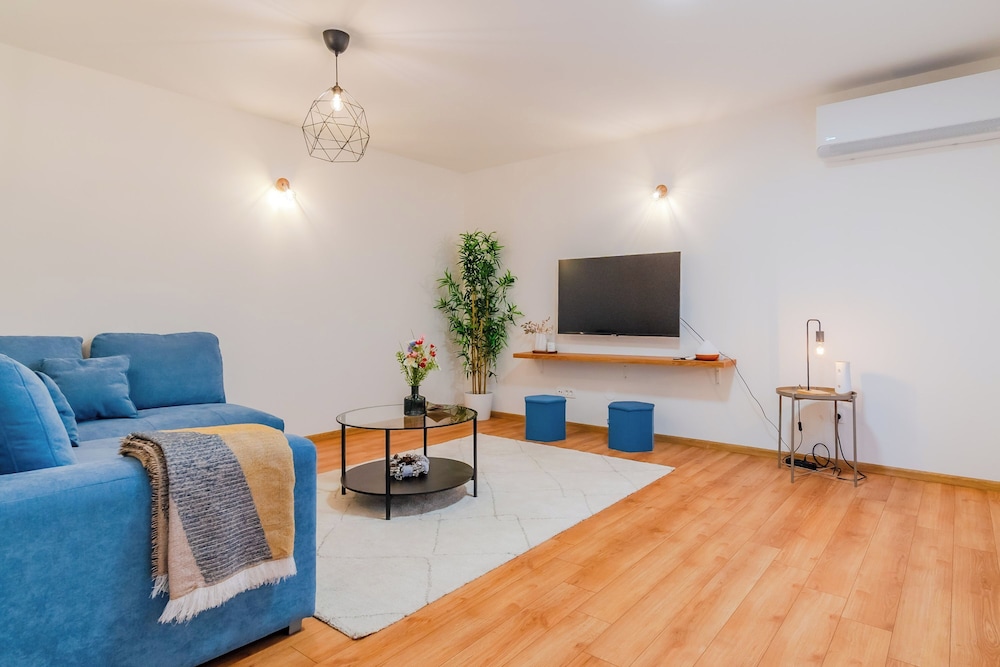 Peaceful Nest In City Center