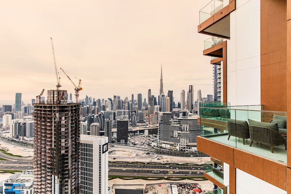 Sky Premium 1BR Duplex with city view