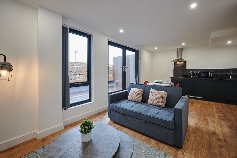 Host Stay Balcony Room For Two Sevenstay Apartments