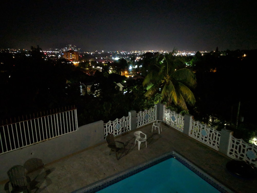 Rockhampton Retreat Guest House