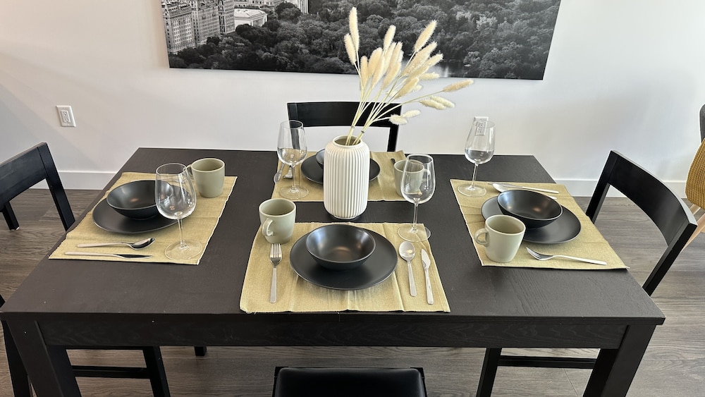 Vancouver Vacations - Ruby Red Cloud Homes Vancouver - Property Image 8