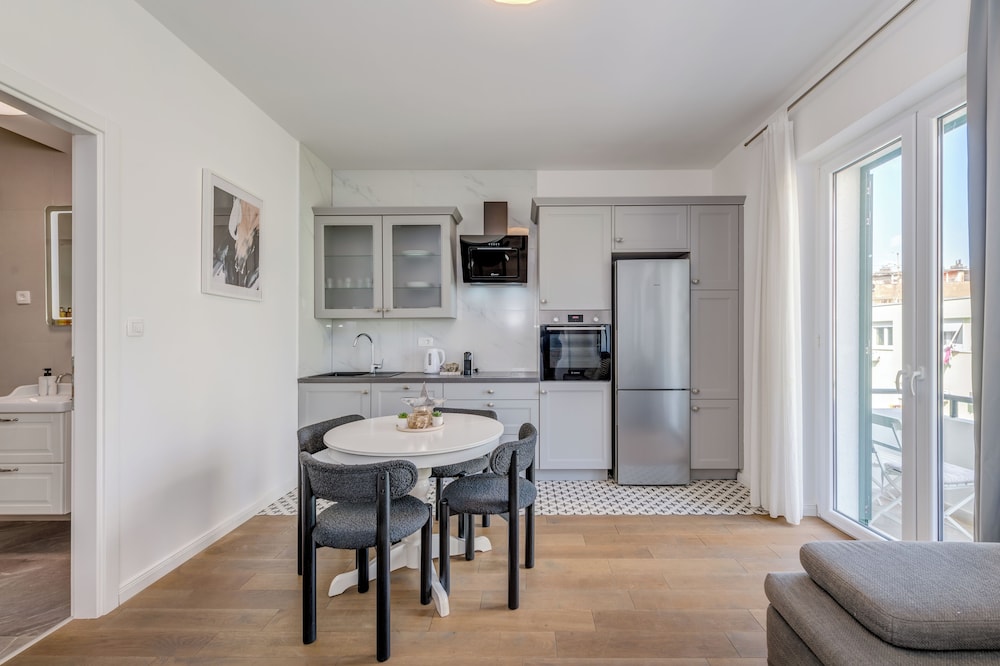 Finn Luxury Rooms