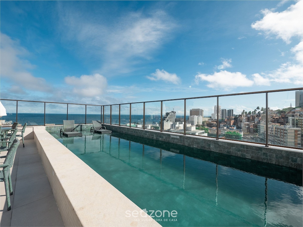 Apartamentos em Prédio c/Academia na Ondina-SSA-HOA