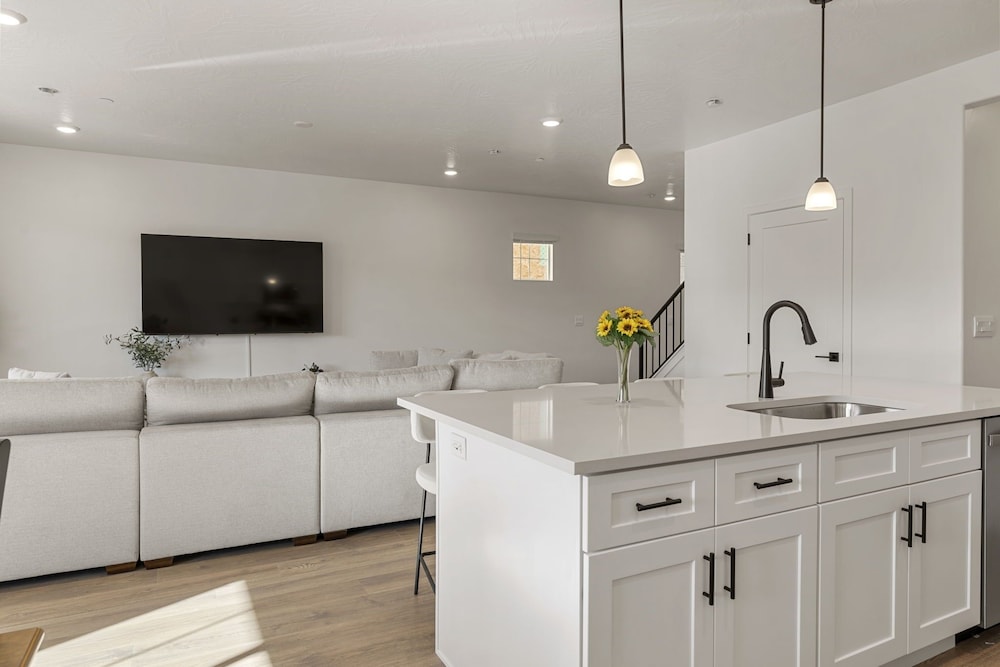 Desert Retreat Near Sand Hollow 4 Bedroom Townhouse