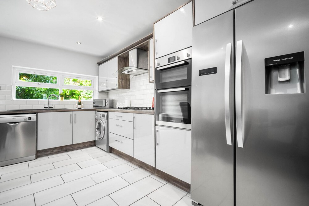 Luxury House Near Solihull view 4