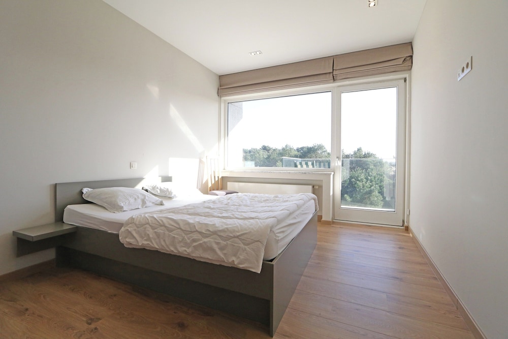 Apartment in Het Zoute With Sea Views