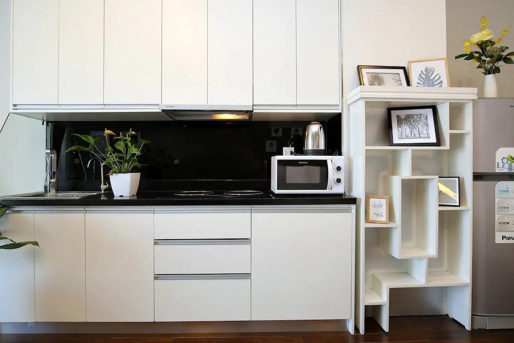 Bayhomes Lancaster Serviced Apartment