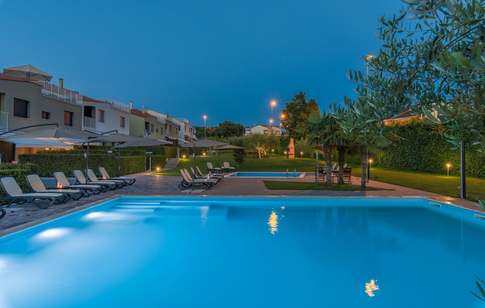 Apartments Maj Residence Premium