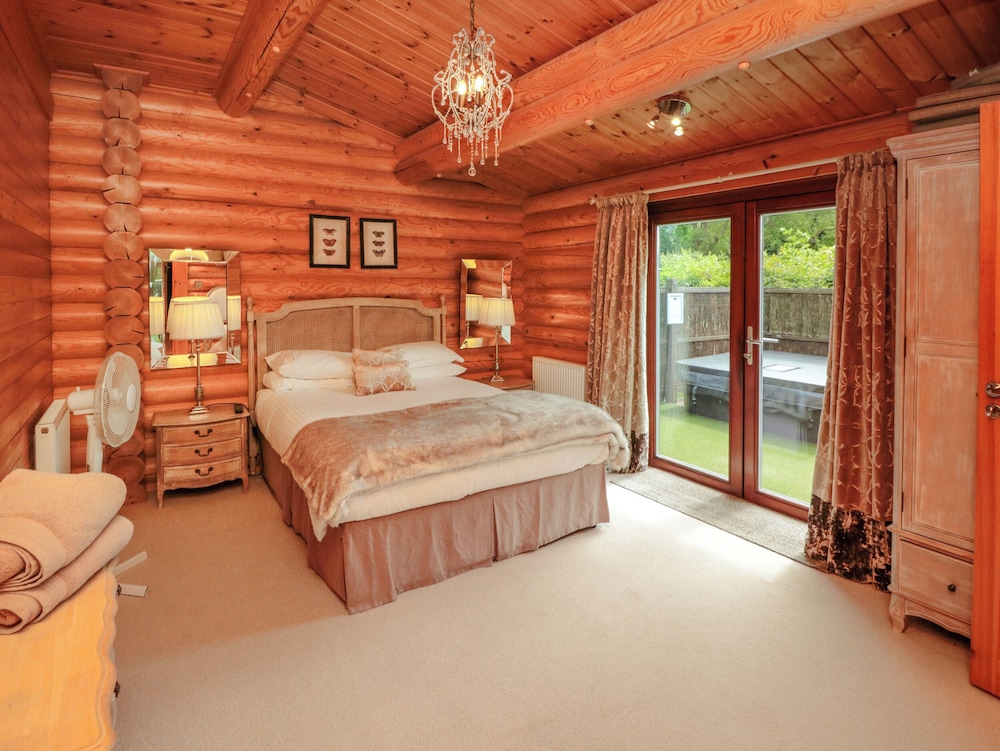 Endeavour Lodge 4