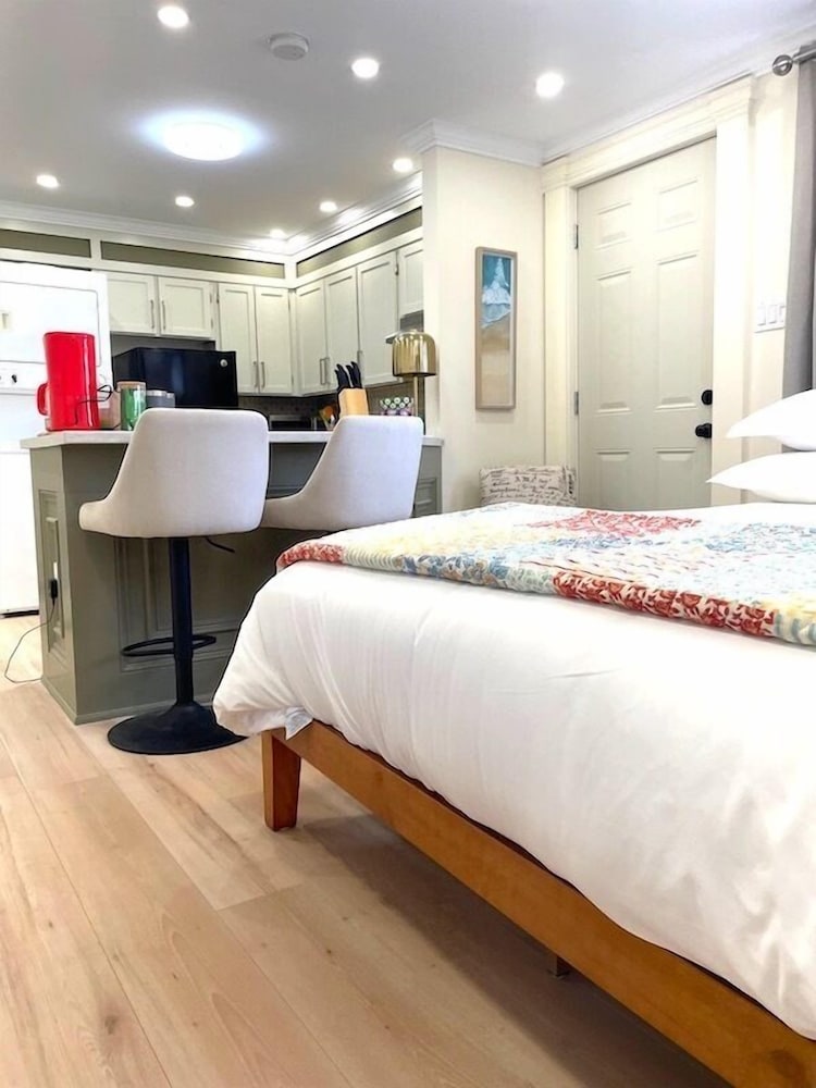 HarbourGate Condos & Studios, photo 60