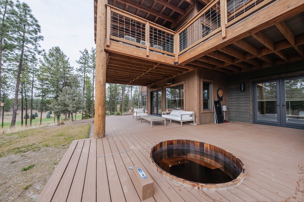 Wilderness Club Haven for 12!