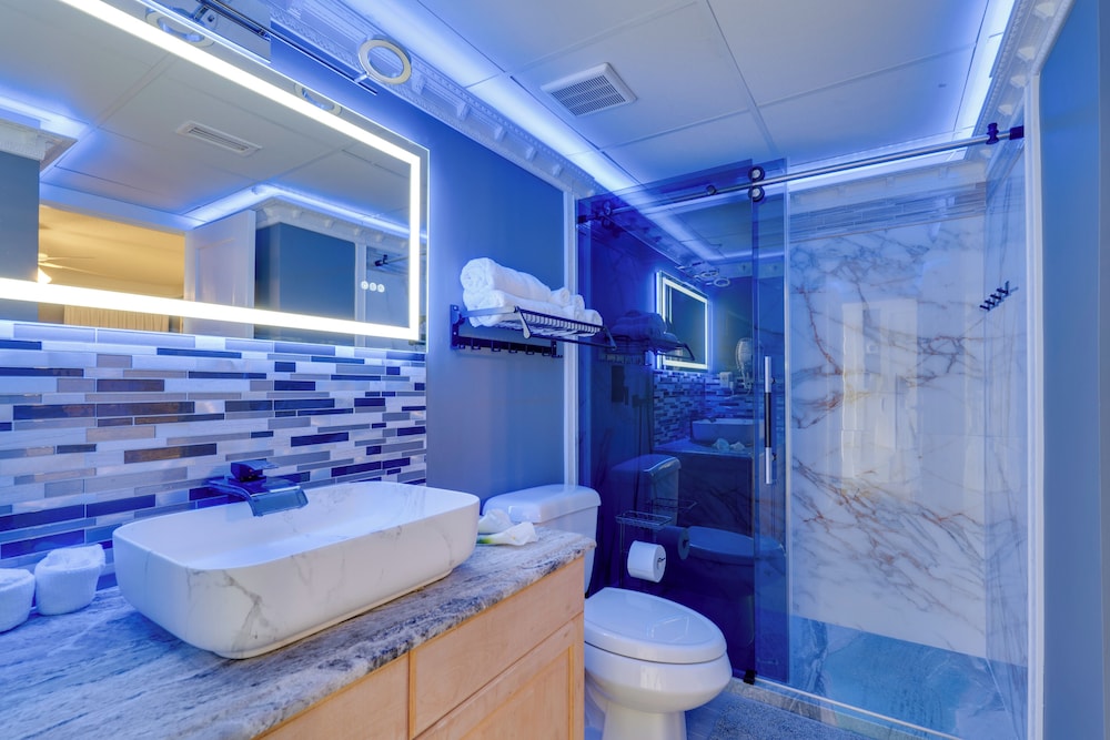 Luxury Panama City Beach Condo w/ Boat Slip!