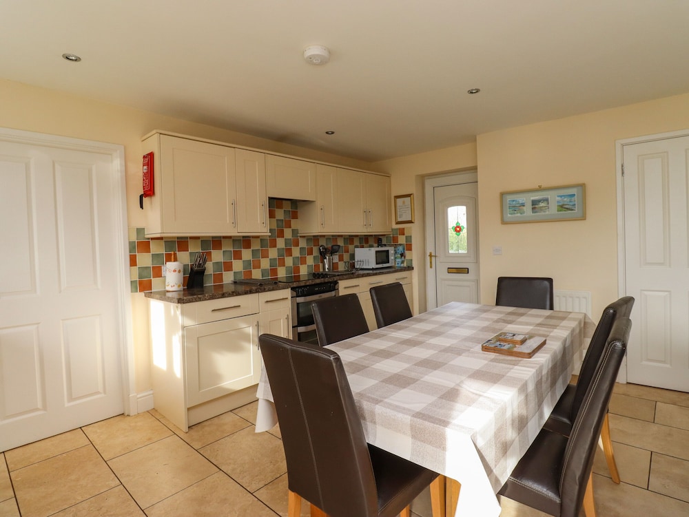 Sunshine Cottage
