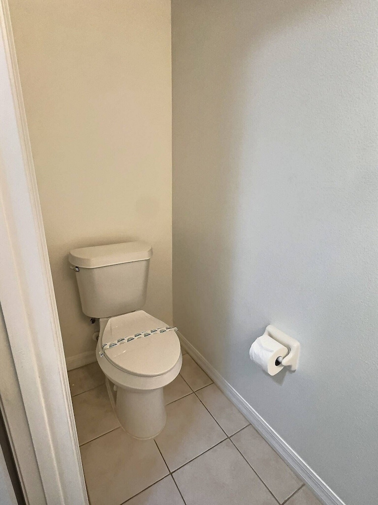 3BR Townhome Lake Berkley - Near Disney