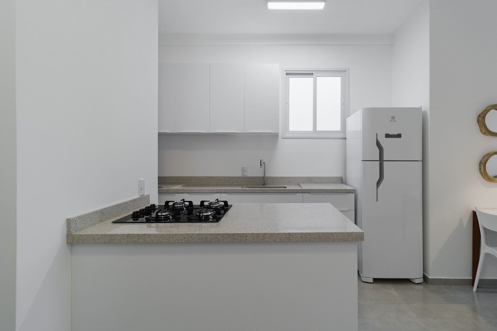 Apt w/ BBQ 300m From the Beach in Floripa Res201