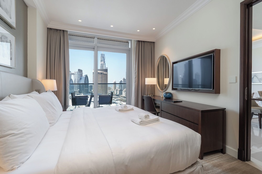 Luxury Living Spectacular Burj Views