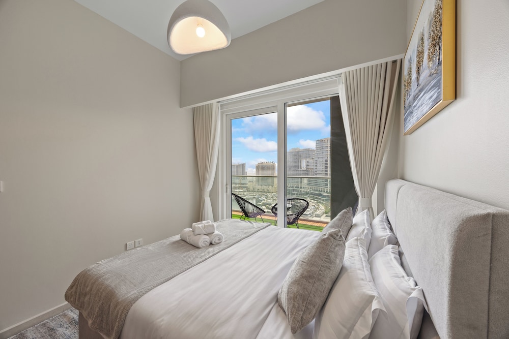 Luxury Apartments in Dubai Business Bay