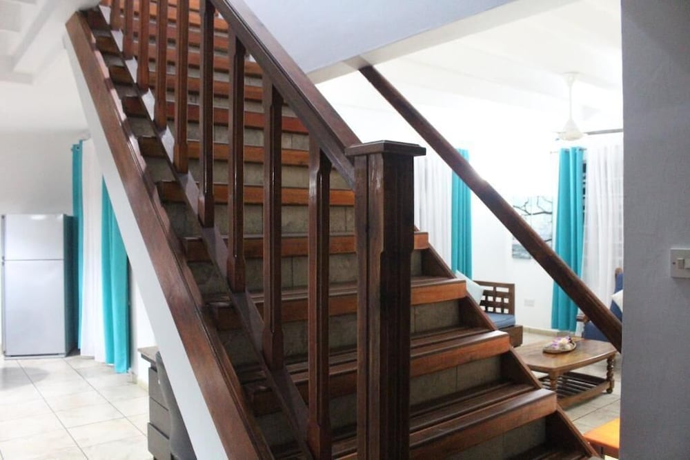 Stephna Residence